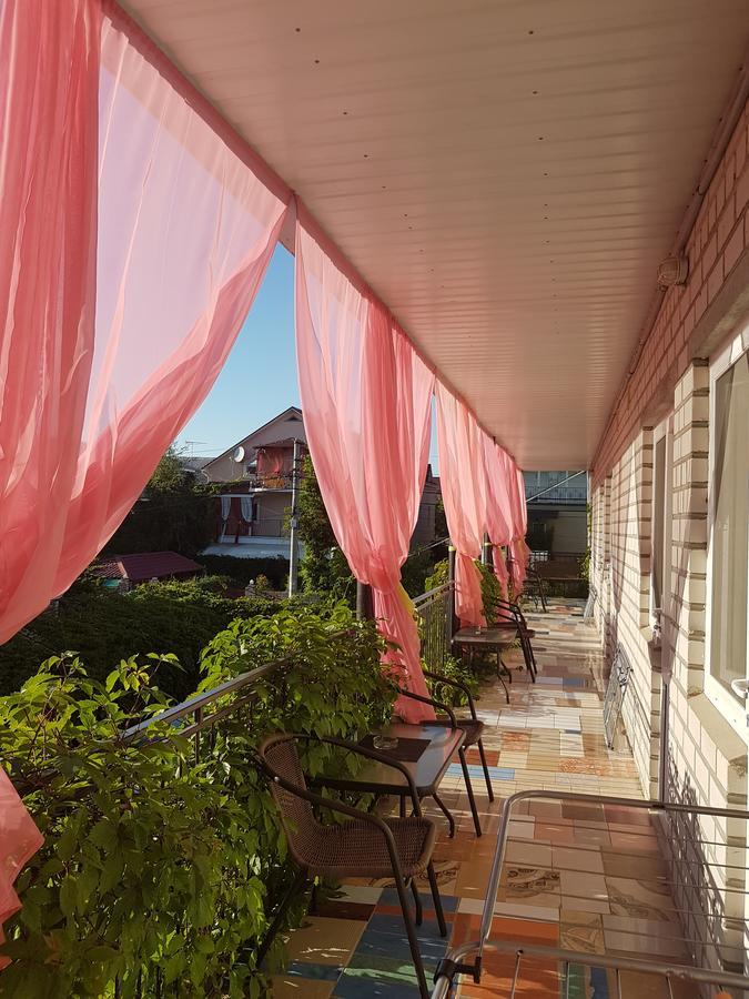 Hotel Flamingo Zaliznyy Port Bagian luar foto